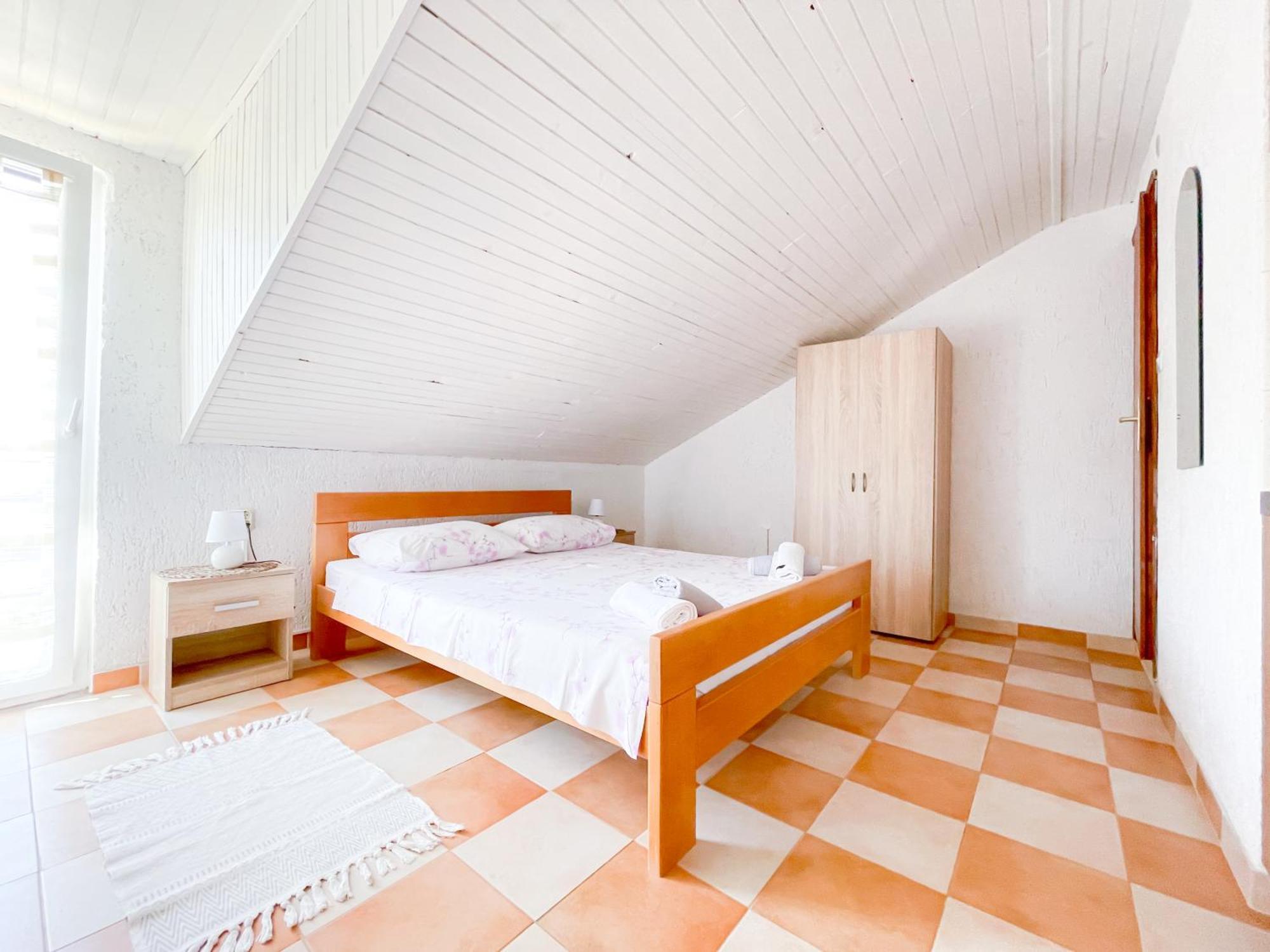 Bed&Breakfast Drage Bilik gambar